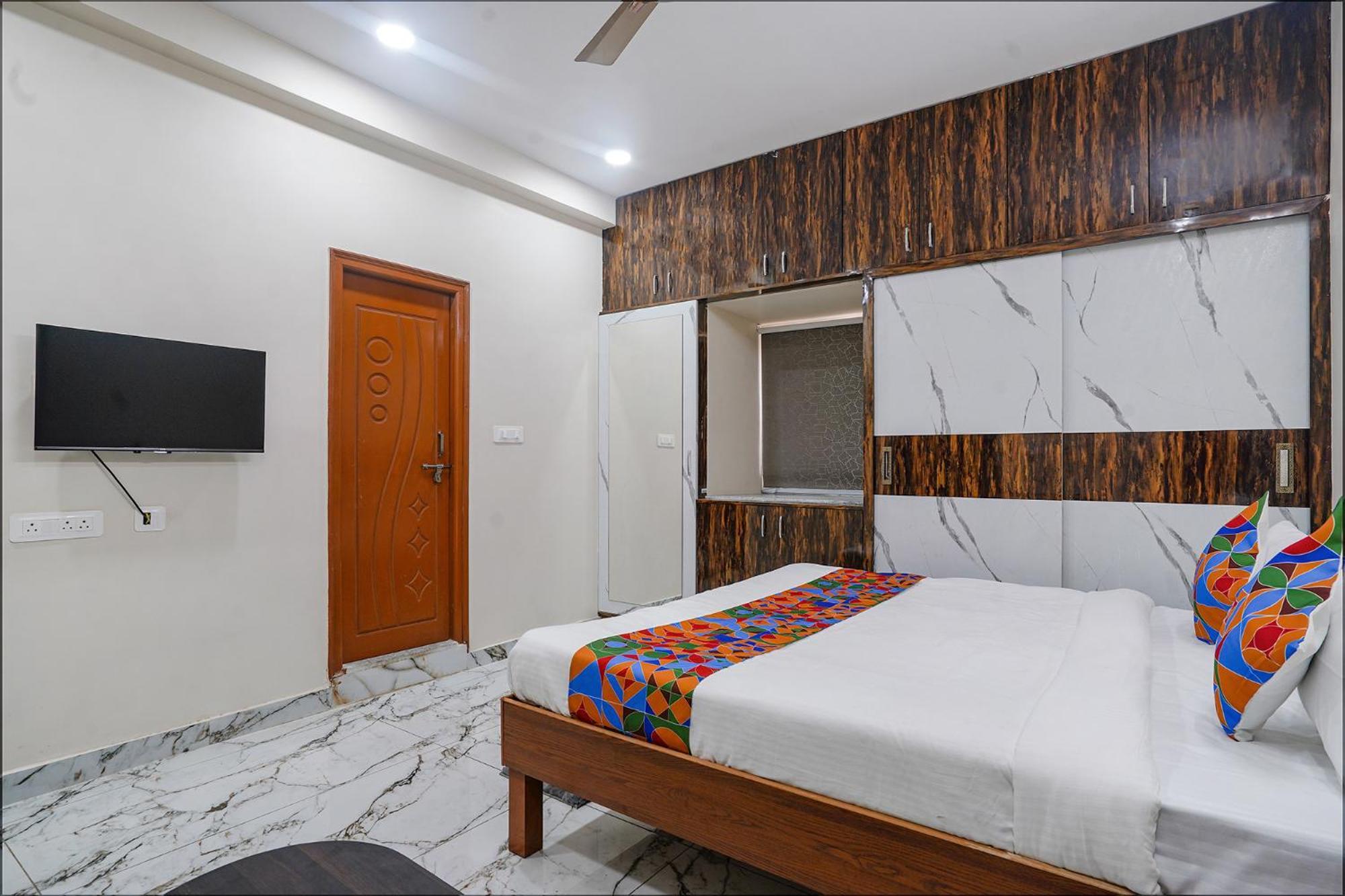 Fabhotel Perams Grand Inn - Hitech City Хидерабад Екстериор снимка