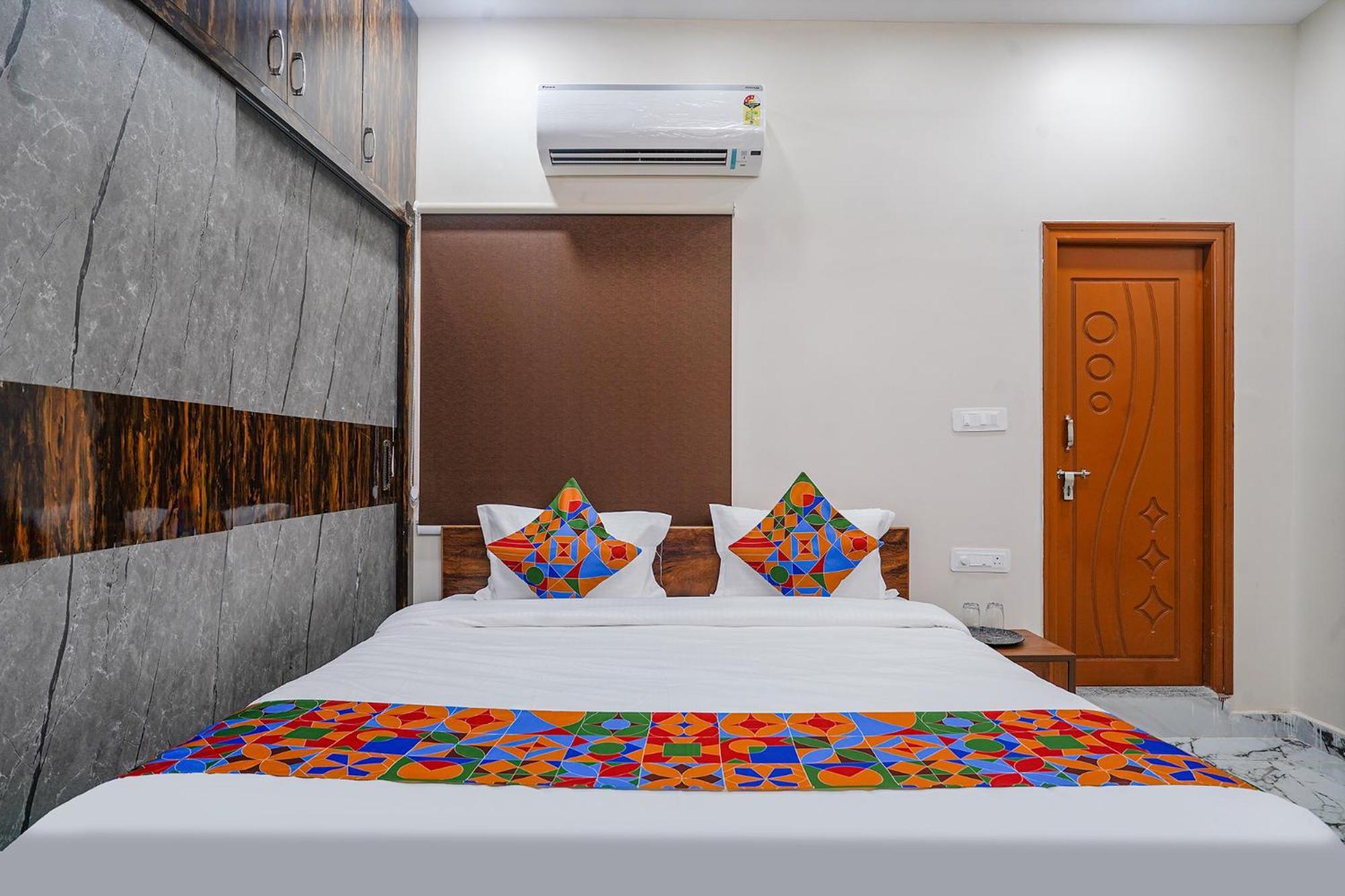 Fabhotel Perams Grand Inn - Hitech City Хидерабад Екстериор снимка