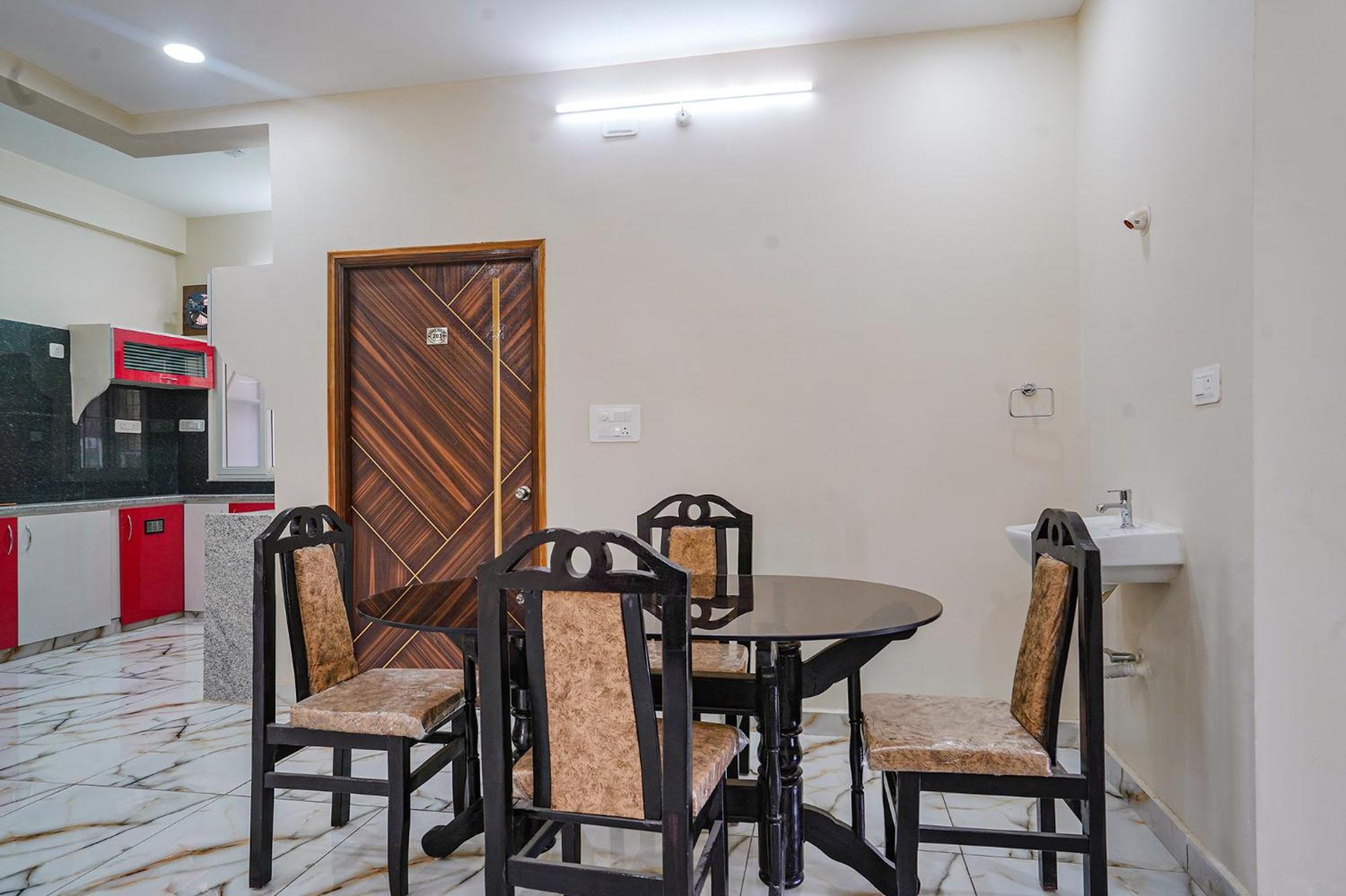 Fabhotel Perams Grand Inn - Hitech City Хидерабад Екстериор снимка